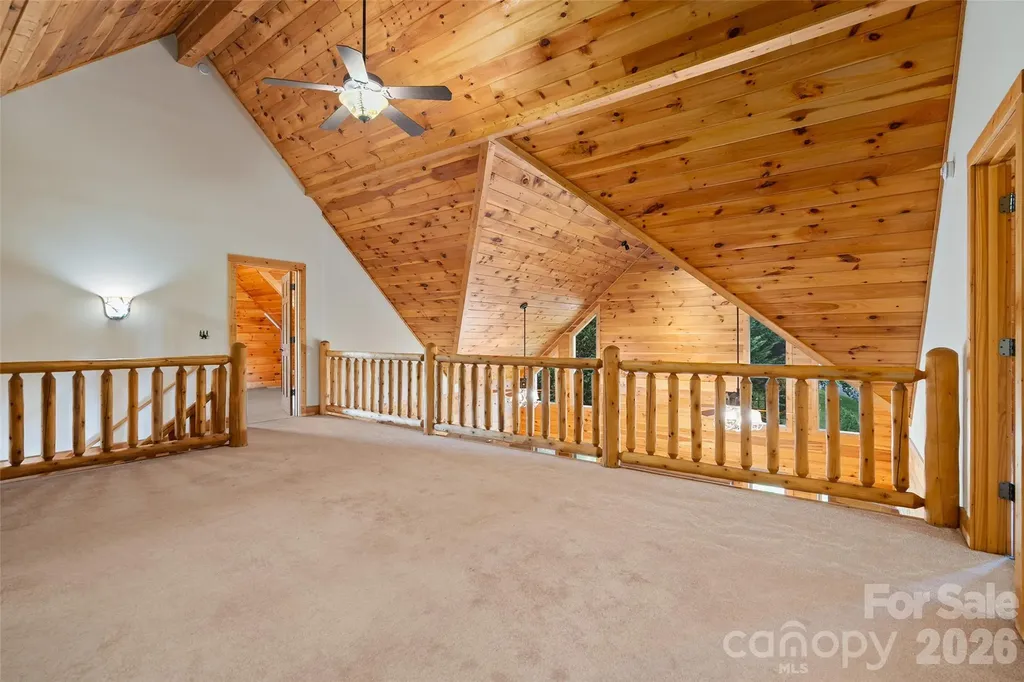 42 Chinaberry Court Waynesville NC 28785