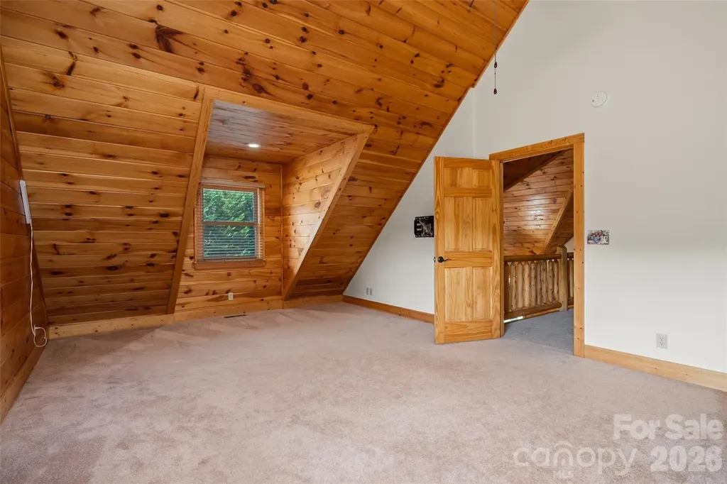 42 Chinaberry Court Waynesville NC 28785