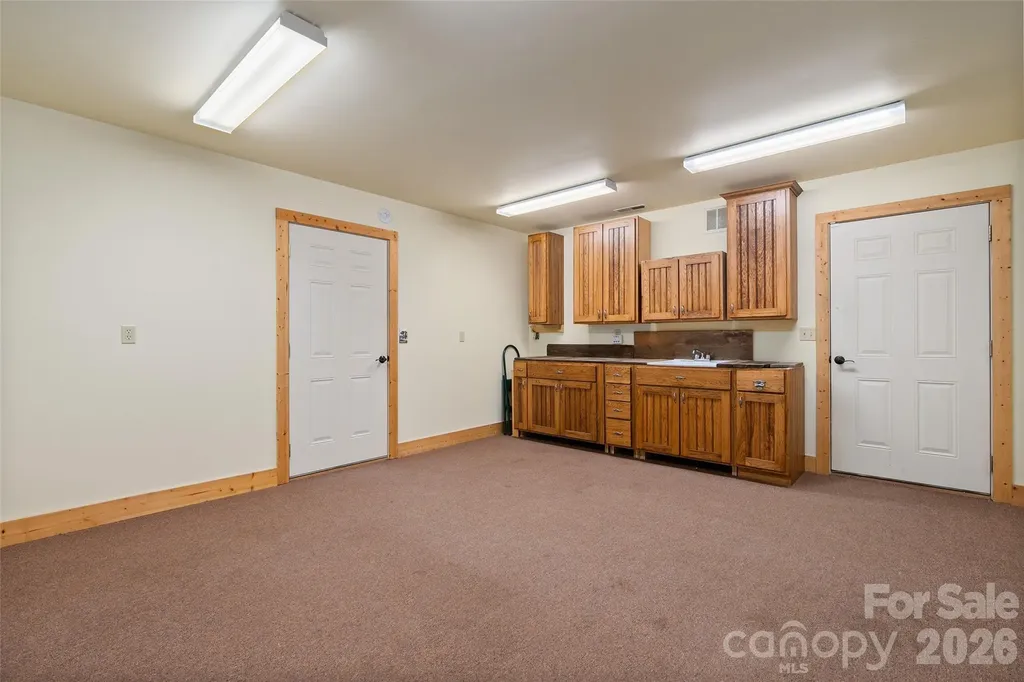 42 Chinaberry Court Waynesville NC 28785