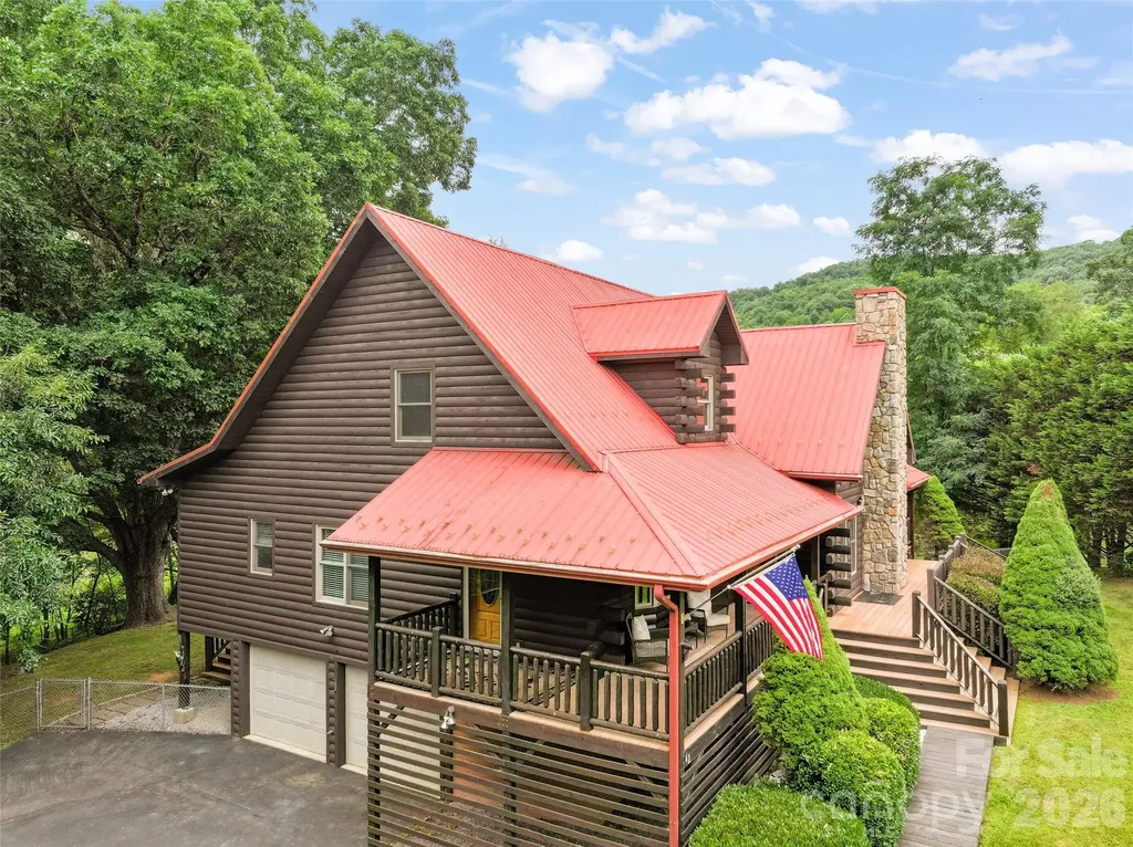 42 Chinaberry Court Waynesville NC 28785