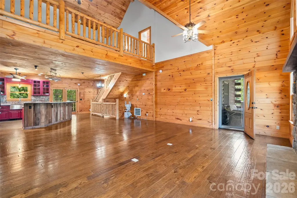 42 Chinaberry Court Waynesville NC 28785