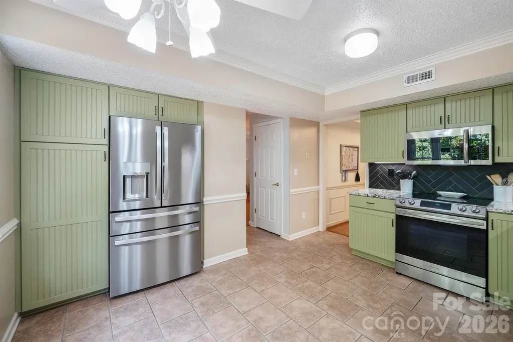 6421 Whitewater Drive Charlotte NC 28214