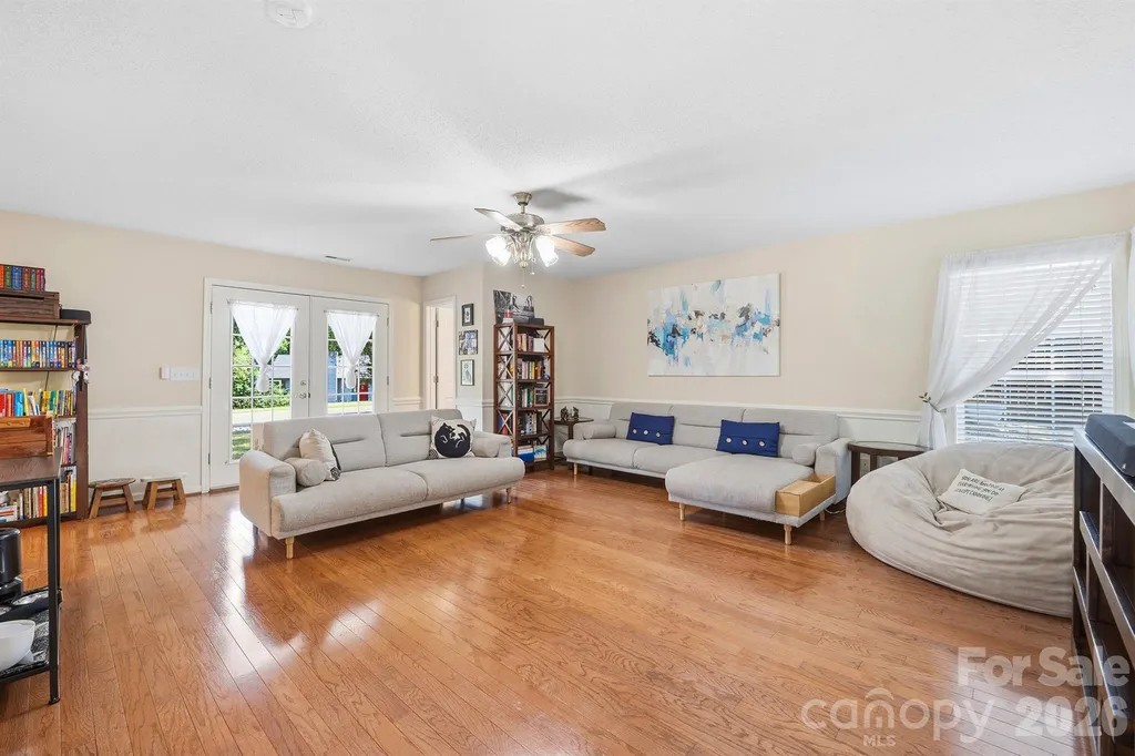 6421 Whitewater Drive Charlotte NC 28214