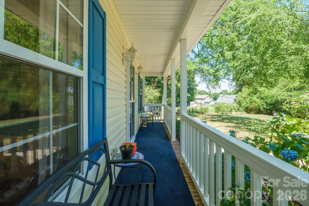 6421 Whitewater Drive Charlotte NC 28214