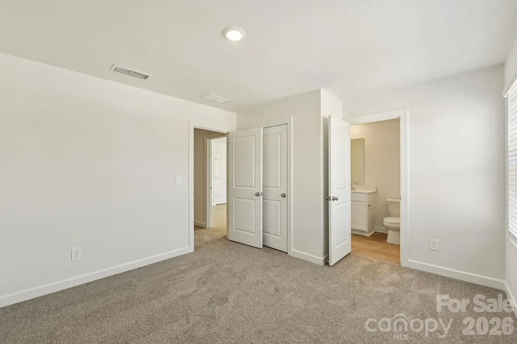 9028 Foggy Brook Loop Charlotte NC 28216