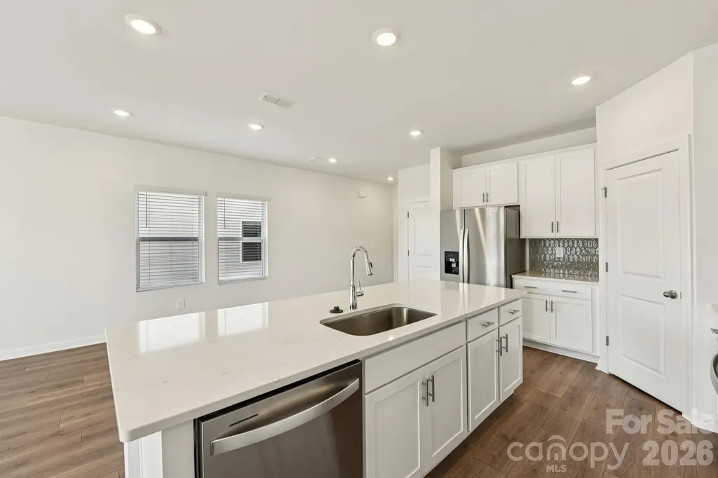 9028 Foggy Brook Loop Charlotte NC 28216