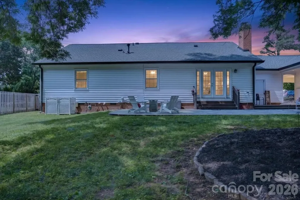4124 Bridgewood Lane Charlotte NC 28226