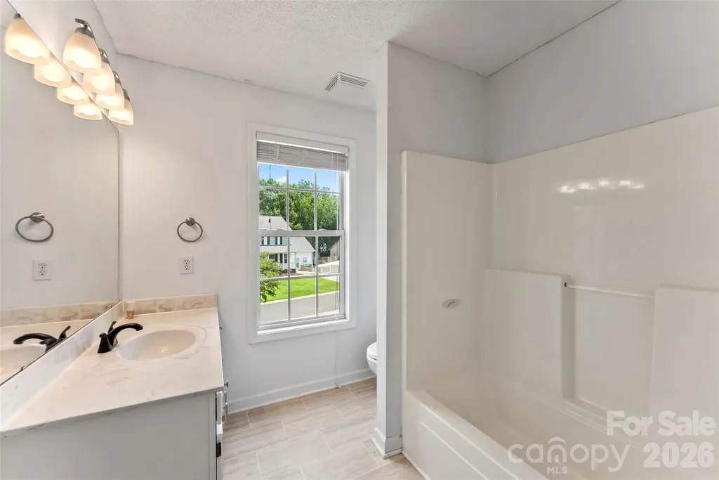 820 Saint Andrews Place Concord NC 28025