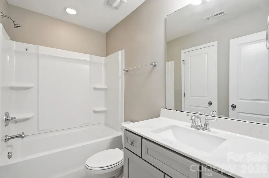 5111 Devonshire Road Denver NC 28037