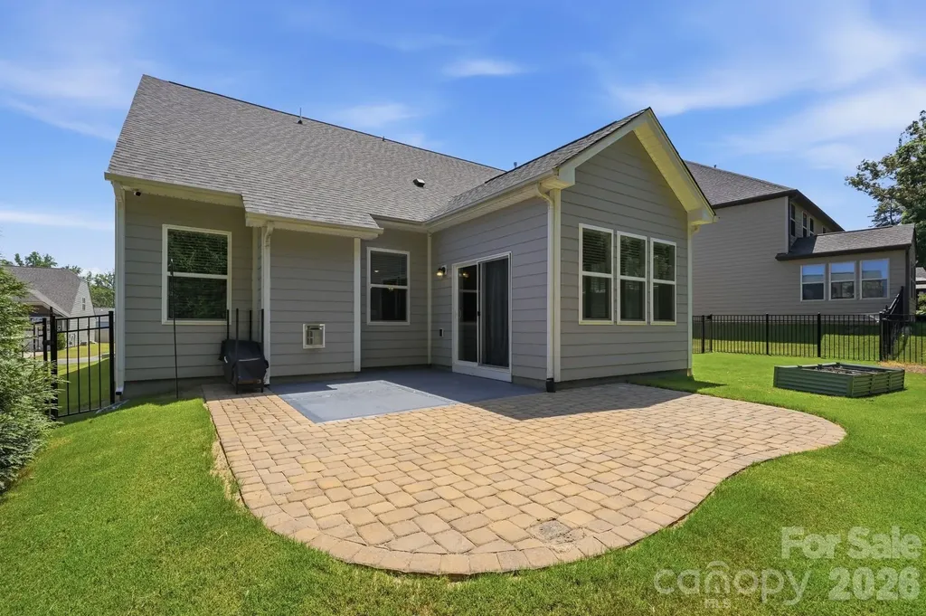 5111 Devonshire Road Denver NC 28037