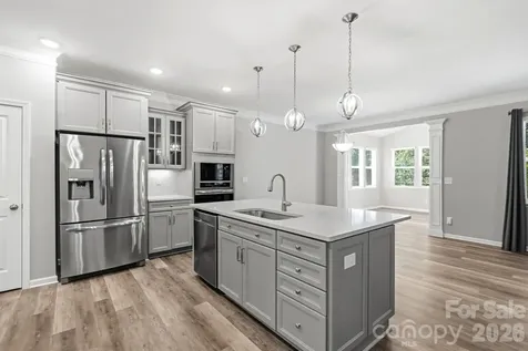 5111 Devonshire Road Denver NC 28037