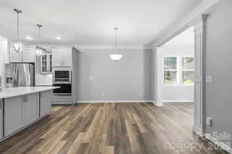 5111 Devonshire Road Denver NC 28037