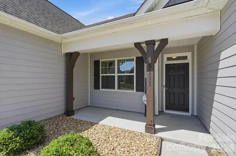 5111 Devonshire Road Denver NC 28037