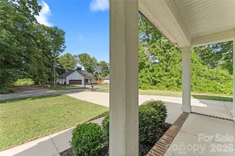 109 Logan Lane Belmont NC 28012