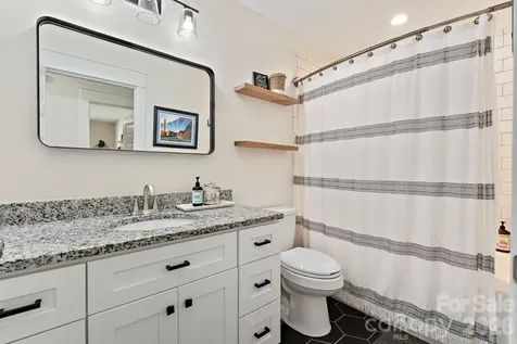 109 Logan Lane Belmont NC 28012