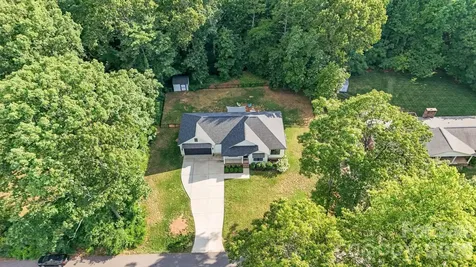 109 Logan Lane Belmont NC 28012