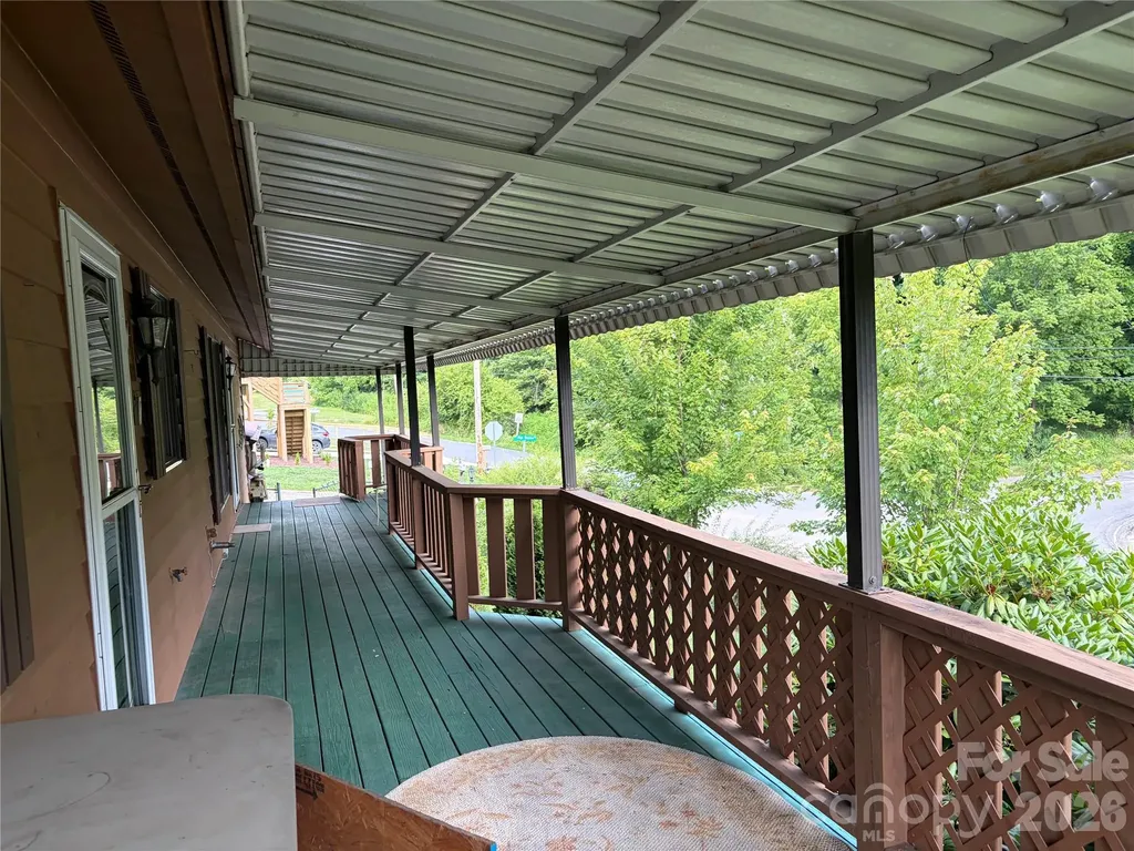 256A Bruce Road Mars Hill NC 28754