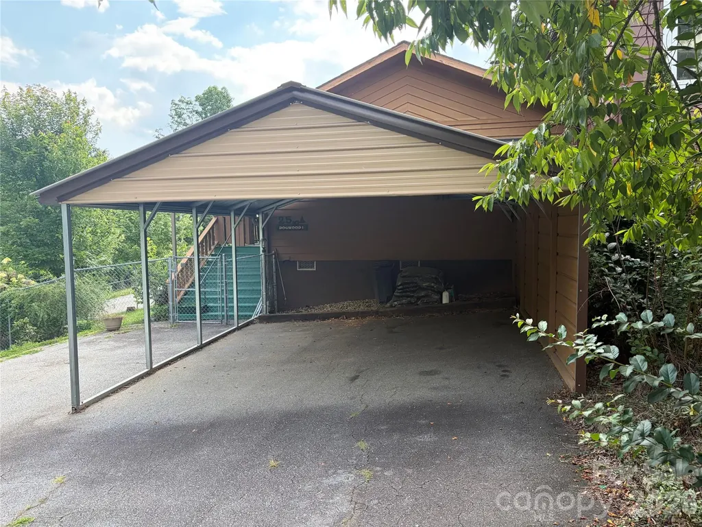 256A Bruce Road Mars Hill NC 28754