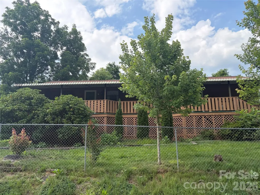 256A Bruce Road Mars Hill NC 28754