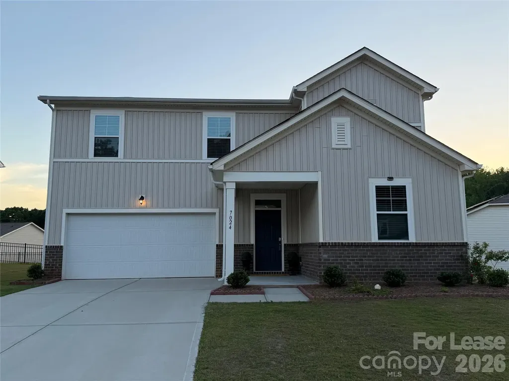 7024 Maple Run Circle Charlotte NC 28215