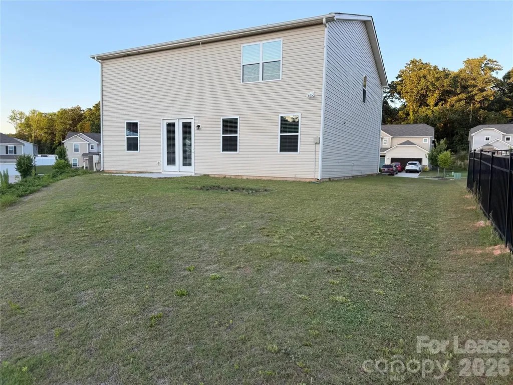 7024 Maple Run Circle Charlotte NC 28215