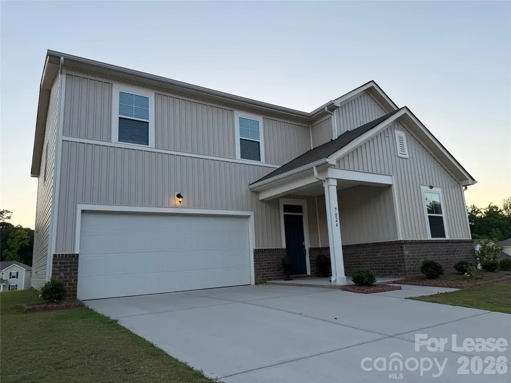 7024 Maple Run Circle Charlotte NC 28215