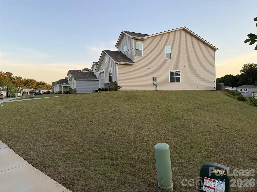 7024 Maple Run Circle Charlotte NC 28215