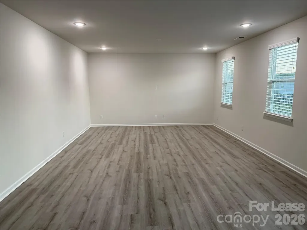 7024 Maple Run Circle Charlotte NC 28215