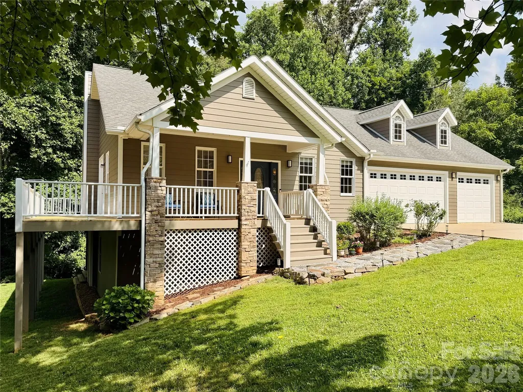 2 Birkdale Drive Weaverville NC 28787