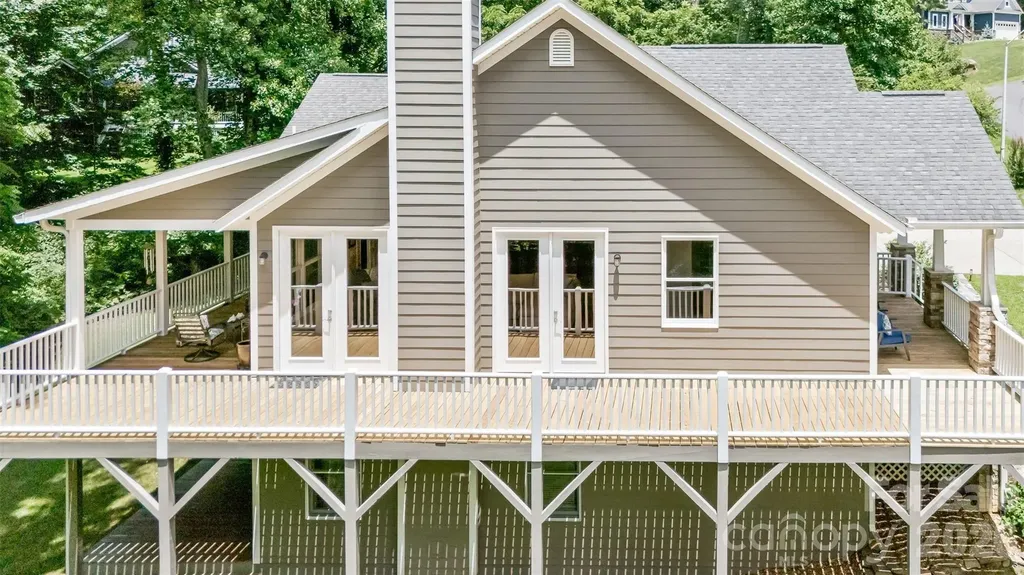 2 Birkdale Drive Weaverville NC 28787