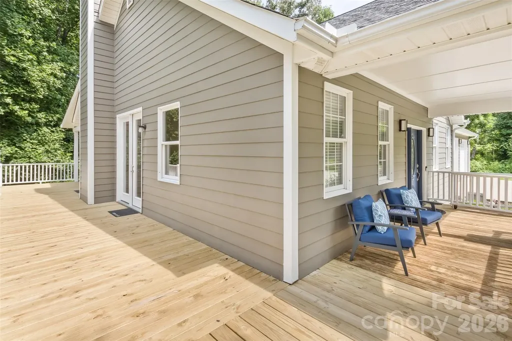 2 Birkdale Drive Weaverville NC 28787