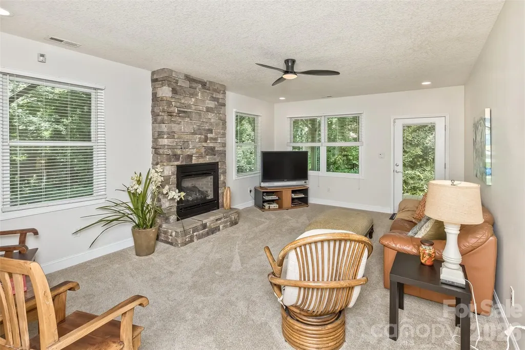 2 Birkdale Drive Weaverville NC 28787