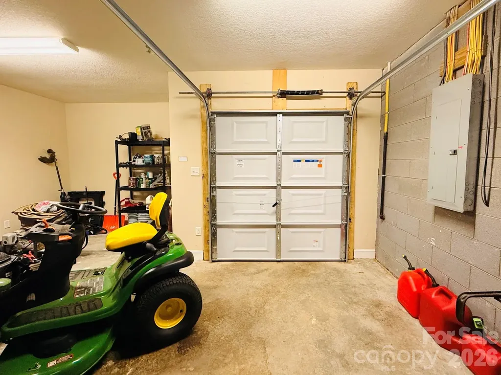 2 Birkdale Drive Weaverville NC 28787