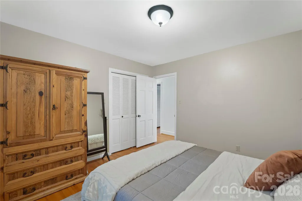 1800 Lumarka Drive Charlotte NC 28212