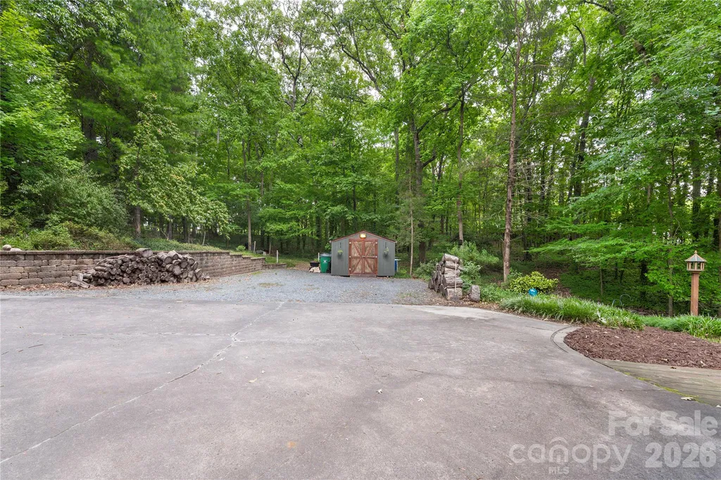 1800 Lumarka Drive Charlotte NC 28212