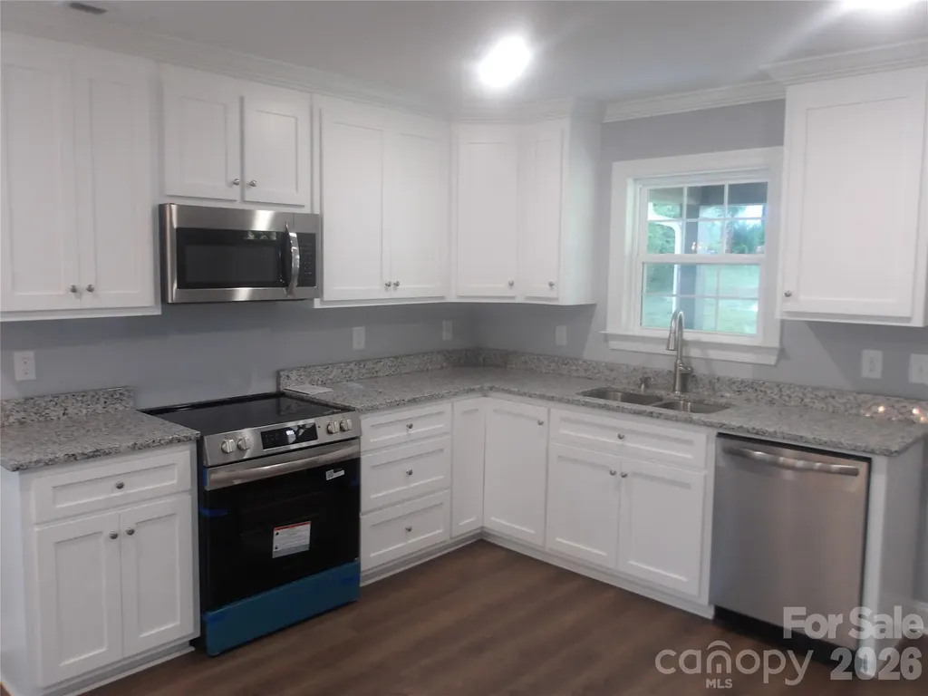 339 W 11th Street Oakboro NC 28129