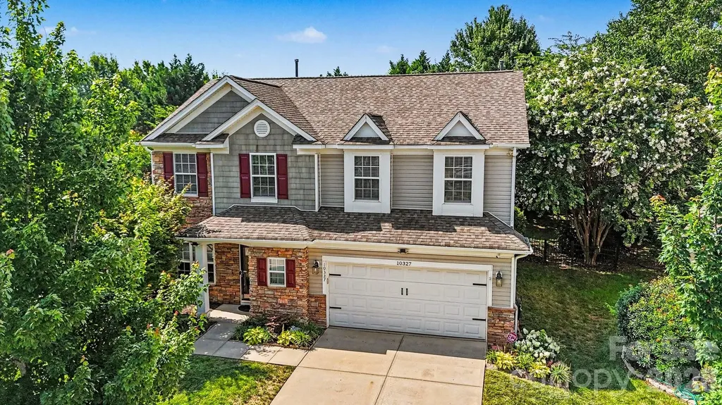 10327 Barrands Lane Charlotte NC 28278
