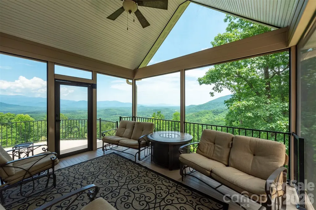 301 Oak Winds Drive Old Fort NC 28762