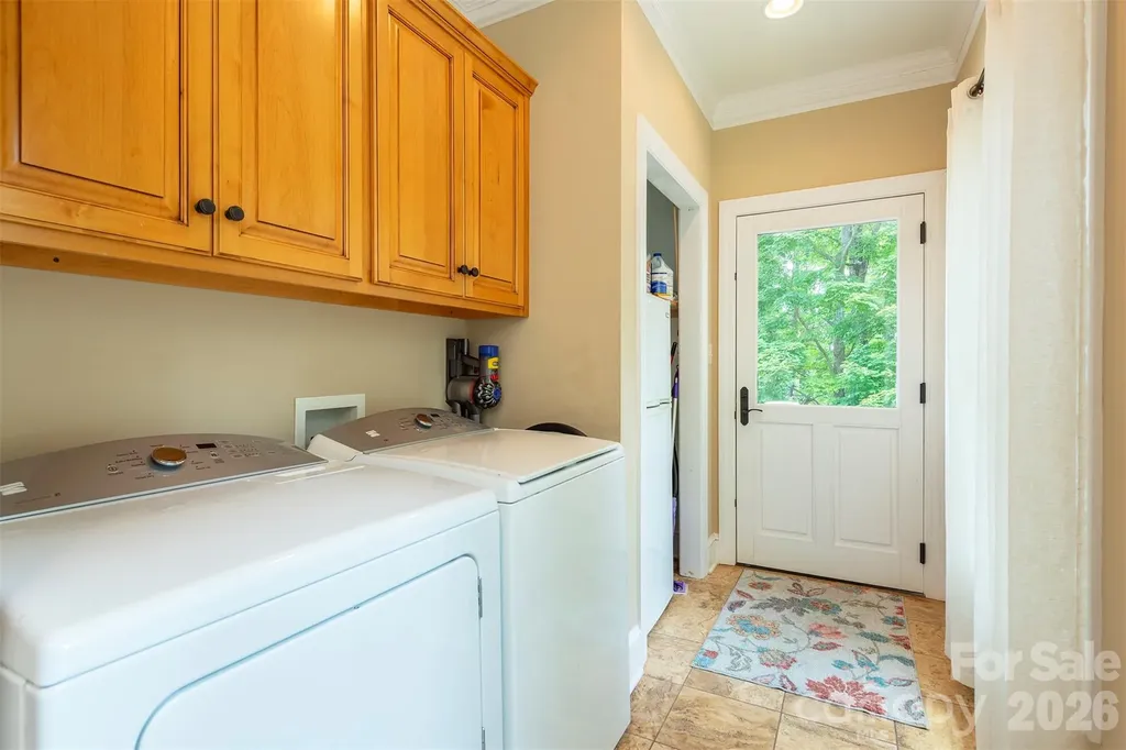 301 Oak Winds Drive Old Fort NC 28762