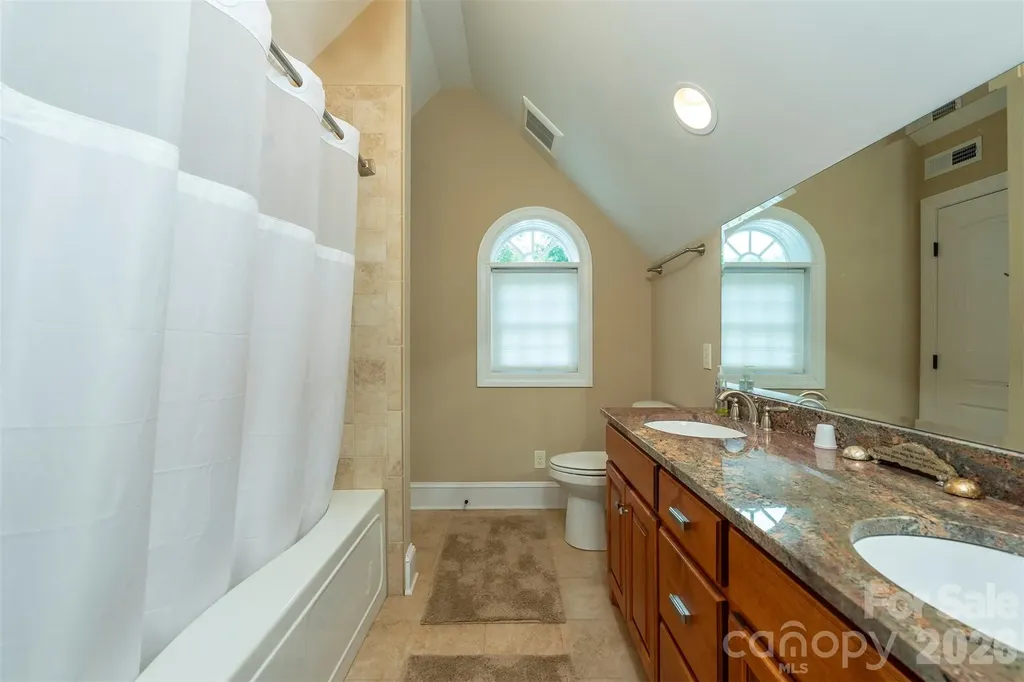 301 Oak Winds Drive Old Fort NC 28762