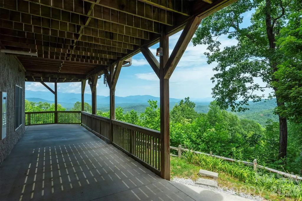301 Oak Winds Drive Old Fort NC 28762