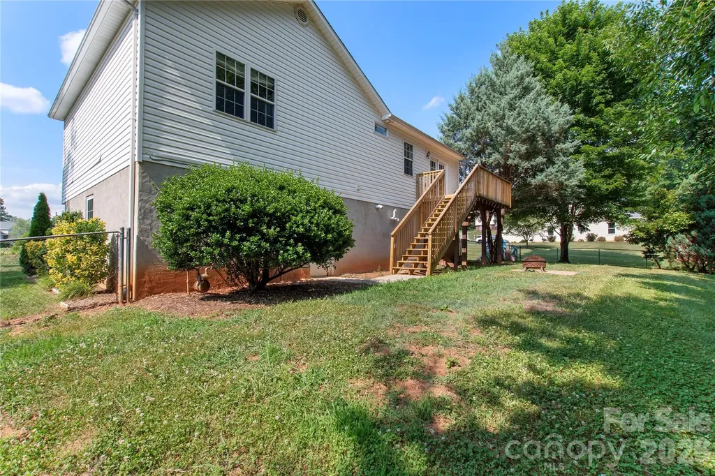100 Carriage Hill Drive Morganton NC 28655