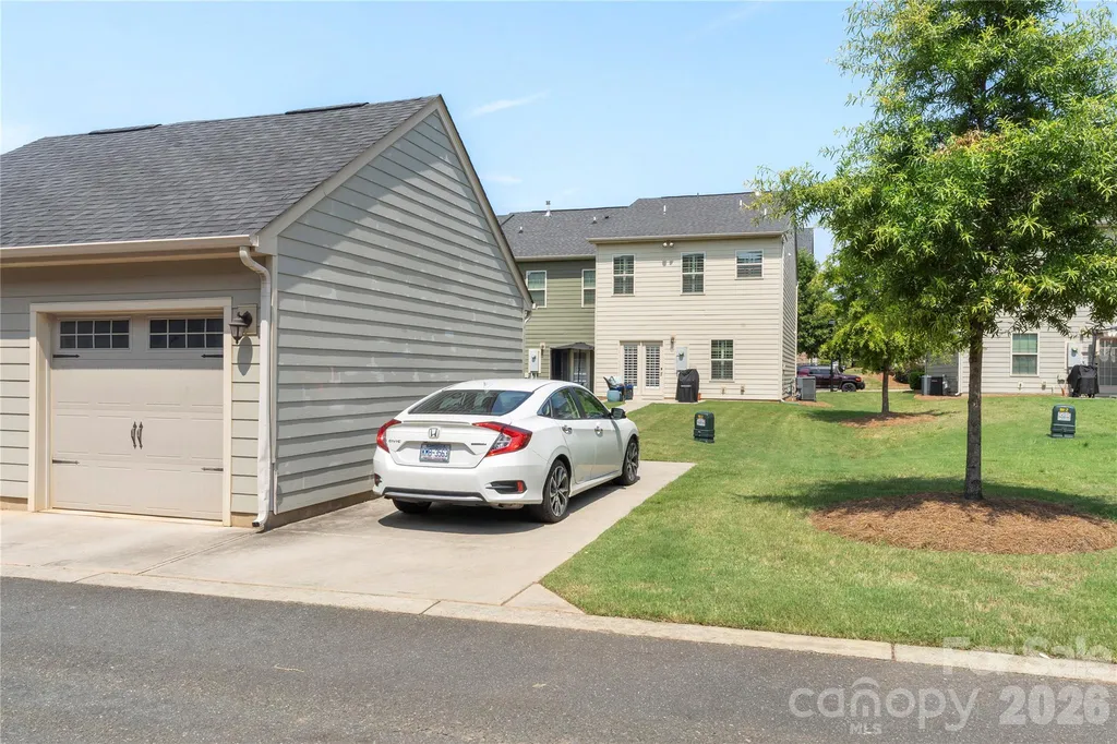2023 Sage Park Drive Charlotte NC 28217