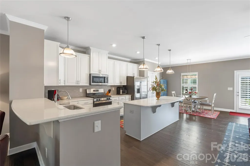 2023 Sage Park Drive Charlotte NC 28217