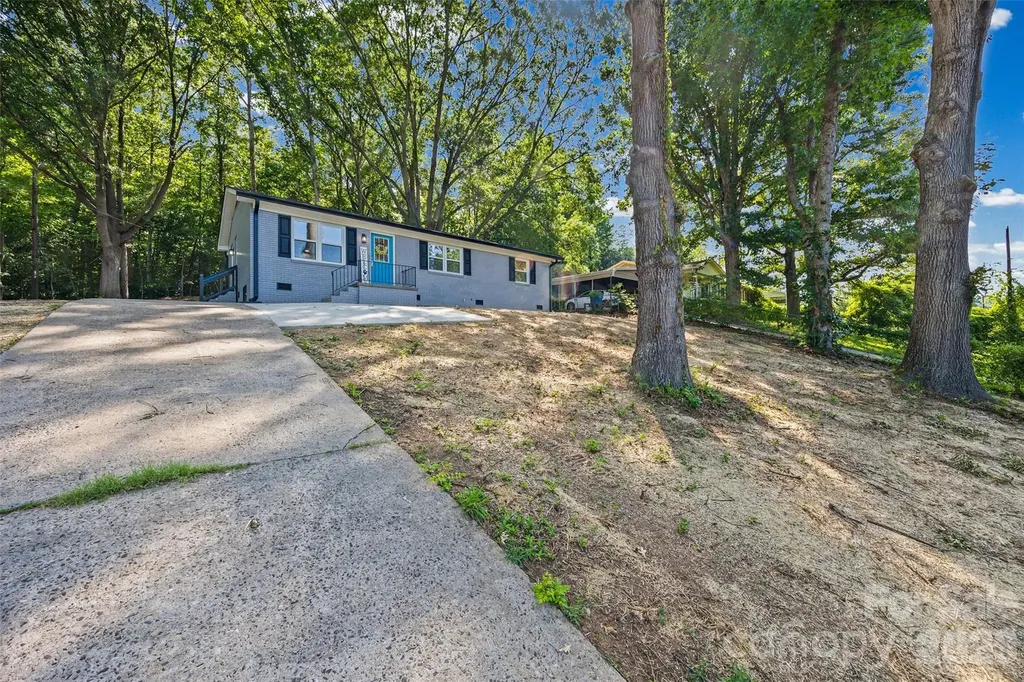 1812 Riveria Drive Shelby NC 28150