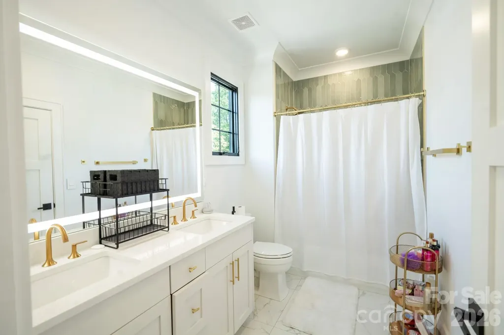 6105 Berryhill Towns Drive Charlotte NC 28270