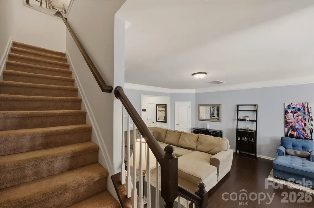 2433 Diplomat Lane Charlotte NC 28210