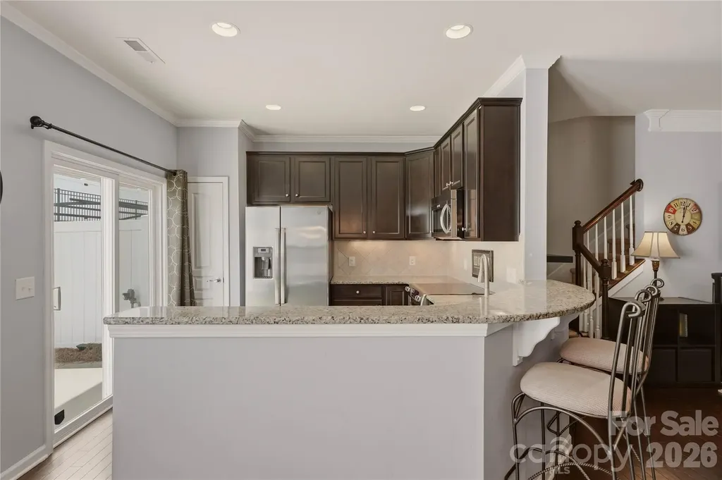 2433 Diplomat Lane Charlotte NC 28210