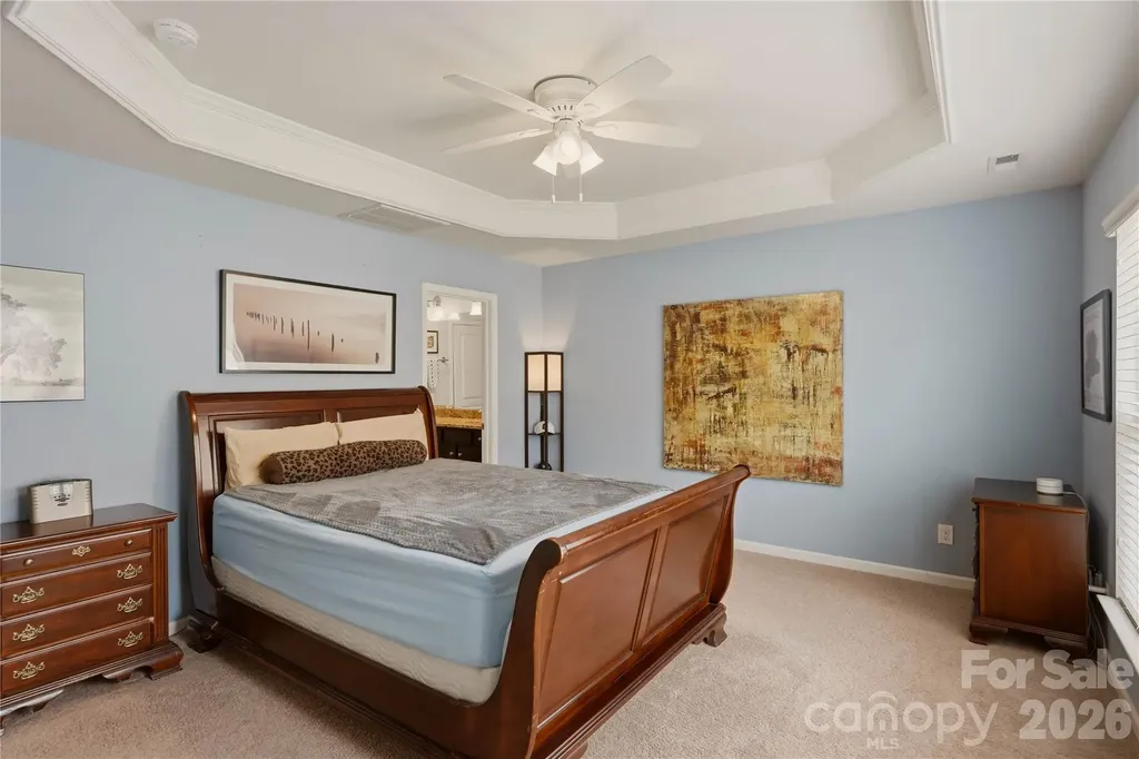 2433 Diplomat Lane Charlotte NC 28210