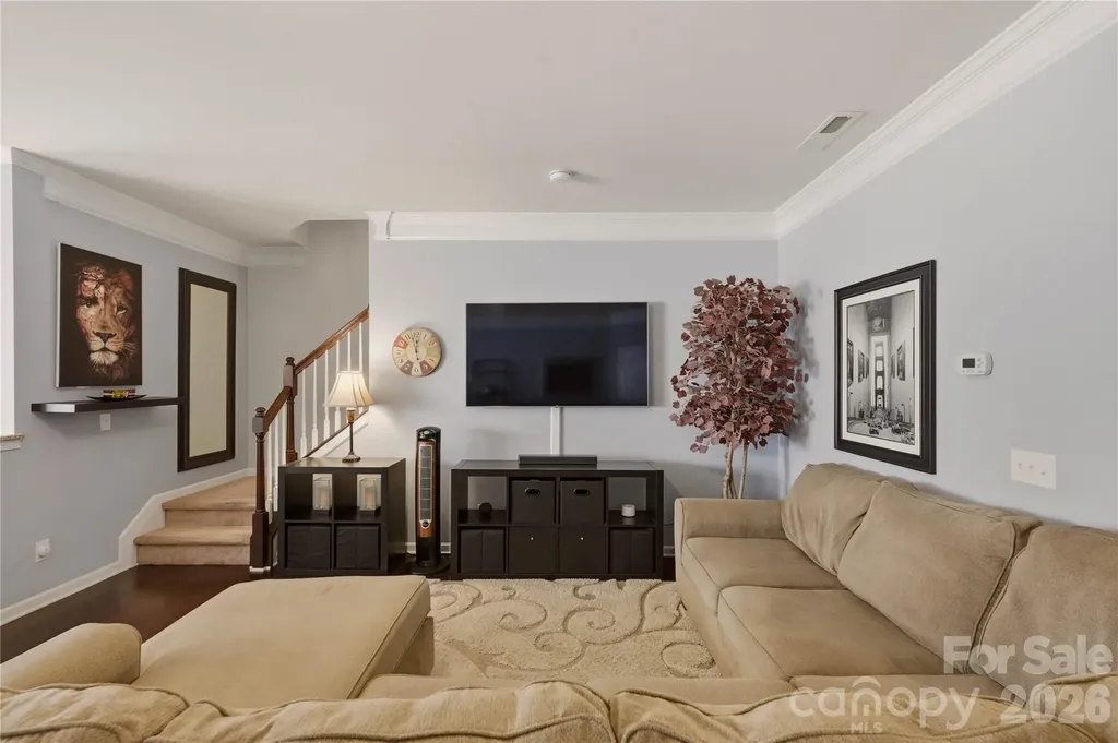 2433 Diplomat Lane Charlotte NC 28210
